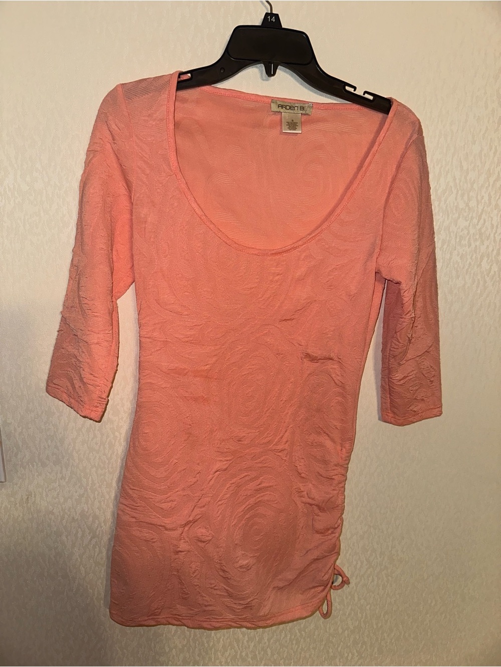 Coral Scoop Neck 3/4 Sleeve Women's Top